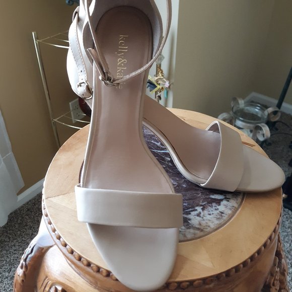 Kelly & Katie Shoes - Tan Strappy Leather Sandal "Kelly & Katie 9M EUC